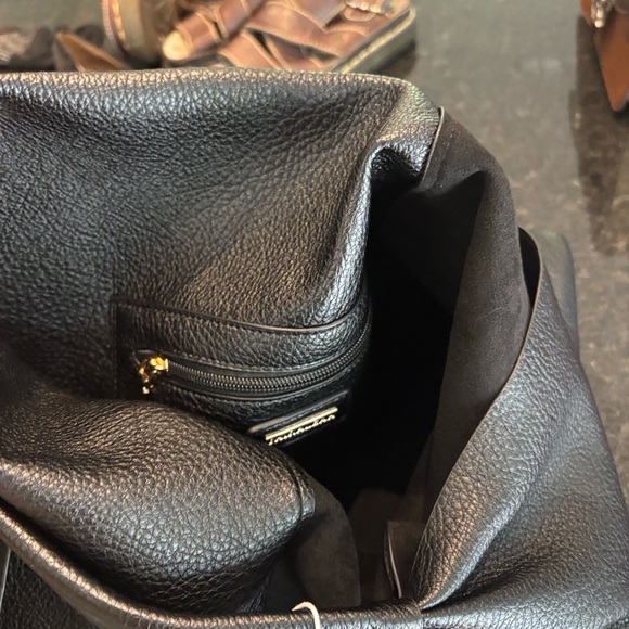 Shiraleah Black Leather JUMBO Bag - Picture 4 of 9